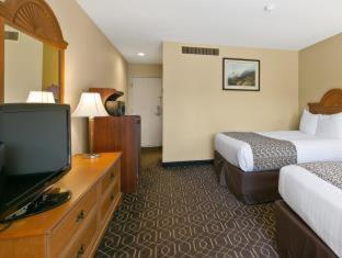 Best Western Westminster Inn Bilik gambar
